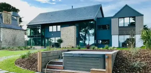 Ravalement de façade Saint Coulomb-3