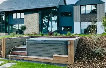 Tapissier Dol de Bretagne-2